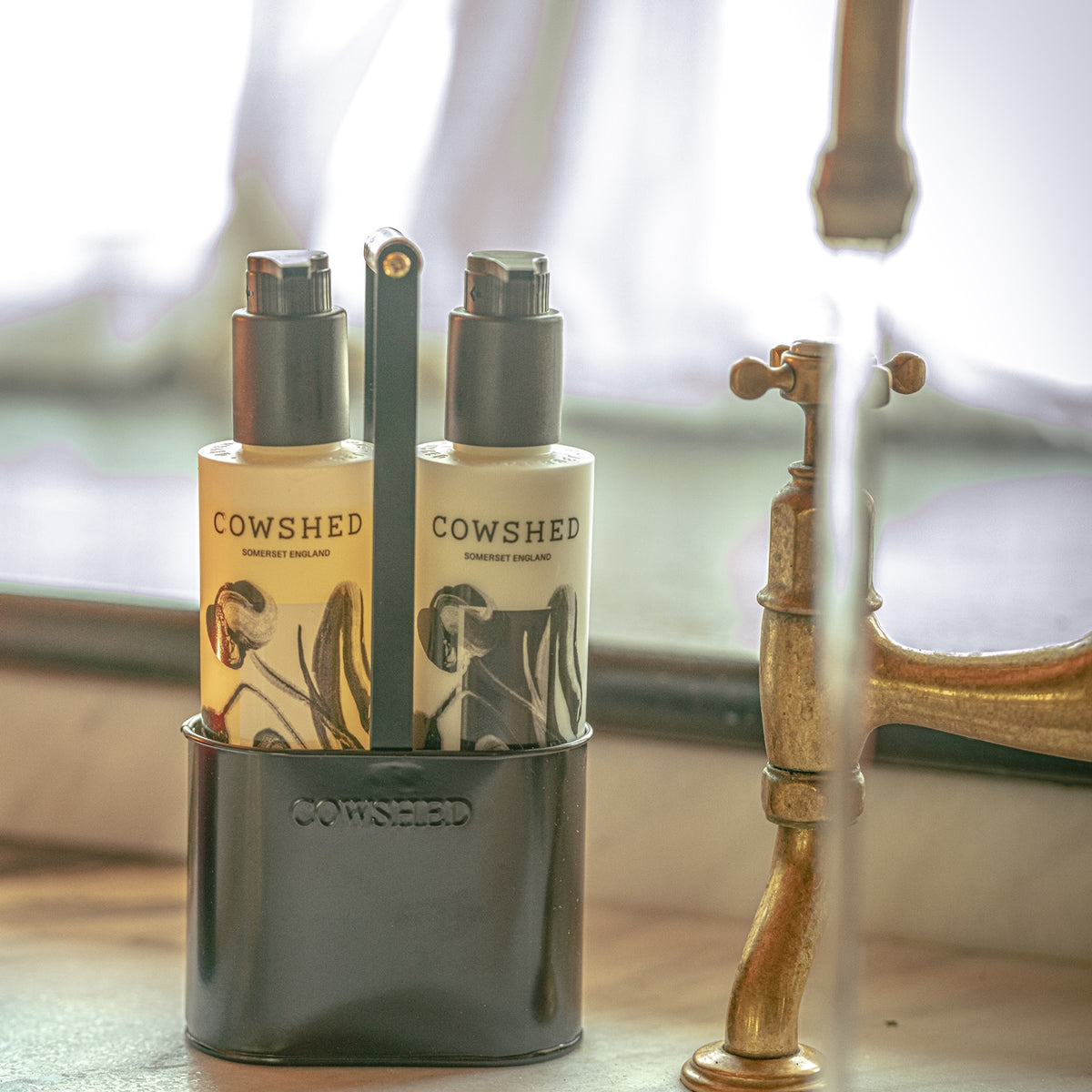 The Powder Room Hand Care Caddy - Mint, Geranium, Thyme