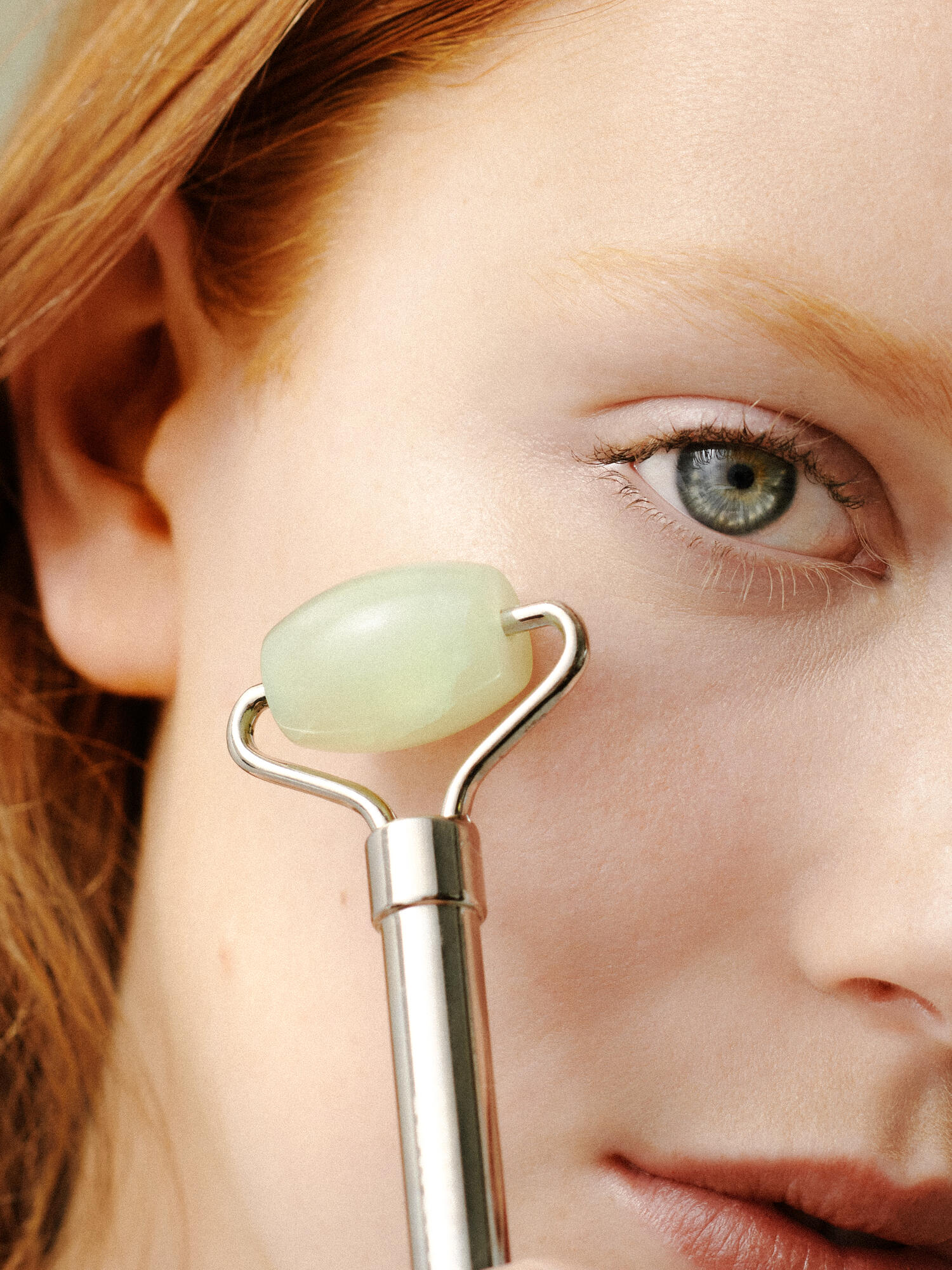 cowshed jade face roller on skin
